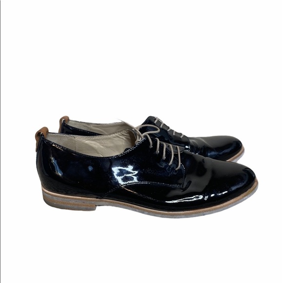 AGL black patent Leather Leombruni Pointy toe lace up Oxfords - Picture 1 of 7